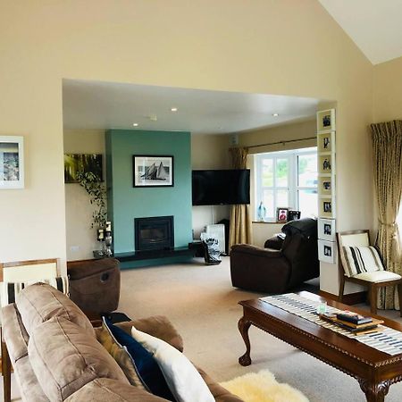 Connemara. 3 Bedroom, 8 Bed, Holiday Home غالواي المظهر الخارجي الصورة