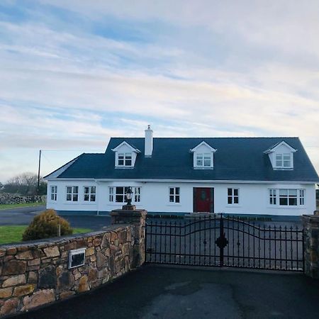 Connemara. 3 Bedroom, 8 Bed, Holiday Home غالواي المظهر الخارجي الصورة