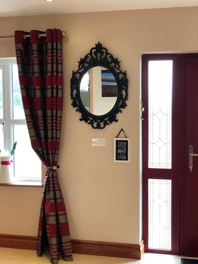 Connemara. 3 Bedroom, 8 Bed, Holiday Home غالواي المظهر الخارجي الصورة